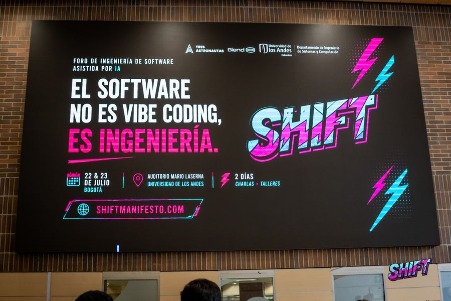 Se&ntilde;alizaci&oacute;n en la pantalla principal: El software no es vibe coding, es ingenier&iacute;a