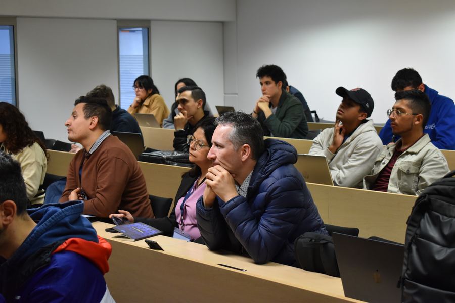 Attendees in a Day 1 workshop